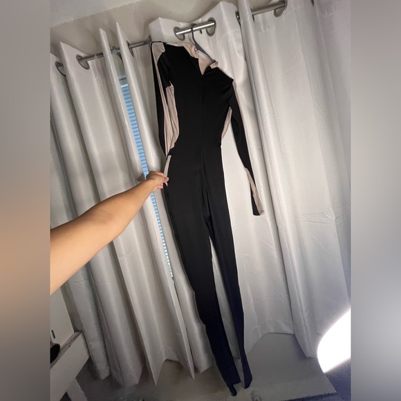 Sheer and black bodysuit - Picture 3 of 9